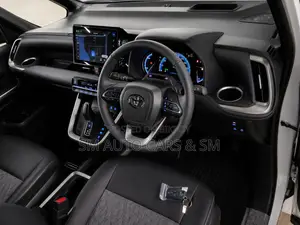New Toyota Noah 2025 Pearl