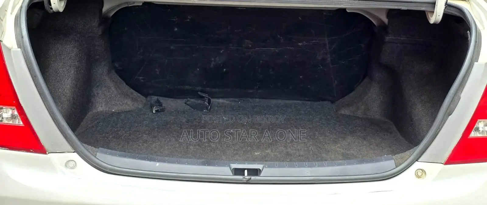 Toyota Axio 1.5 G 2WD 2011 Pearl