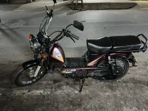 TVS XL 100 2023 Purple