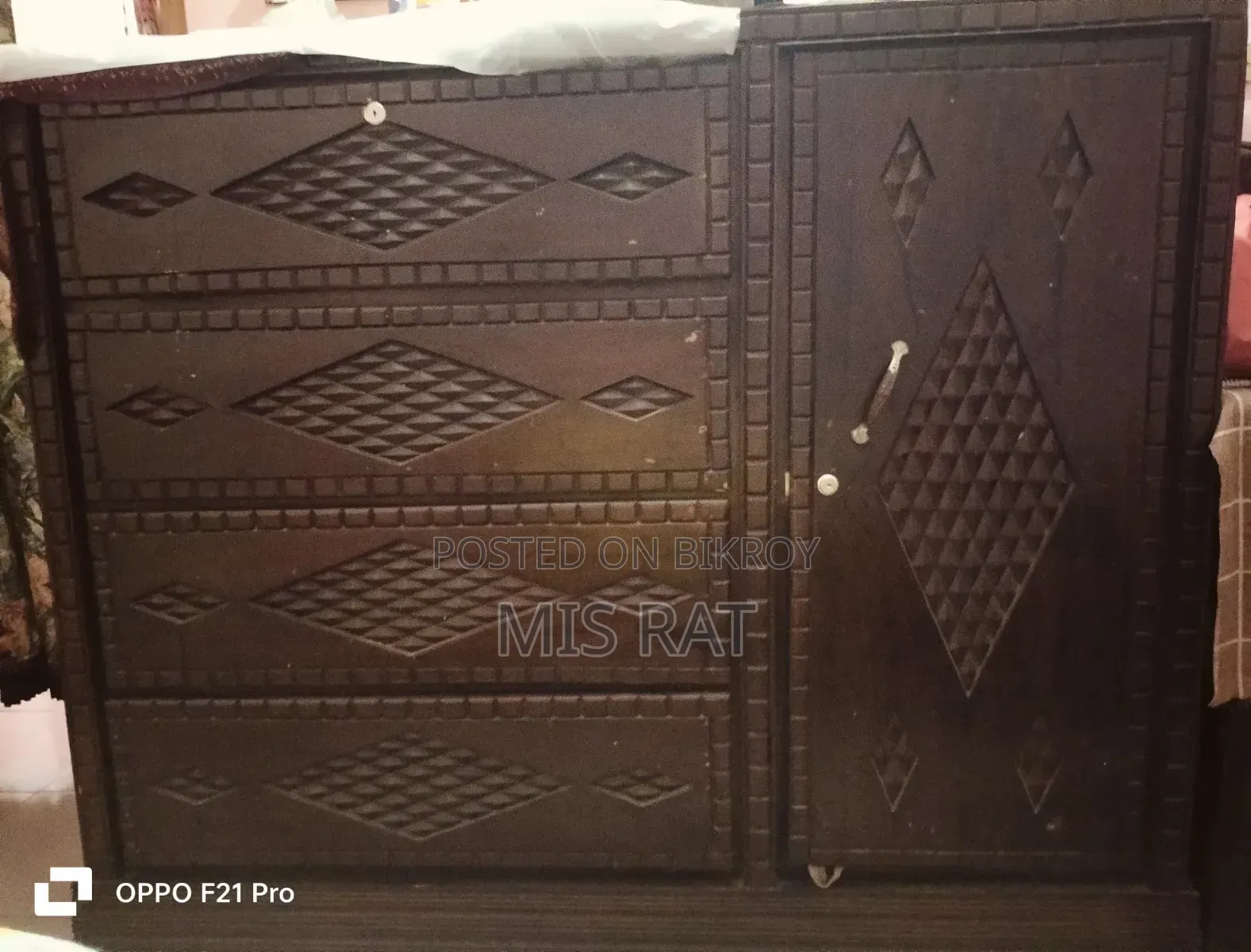 ওয়ারড্রব বিক্রি