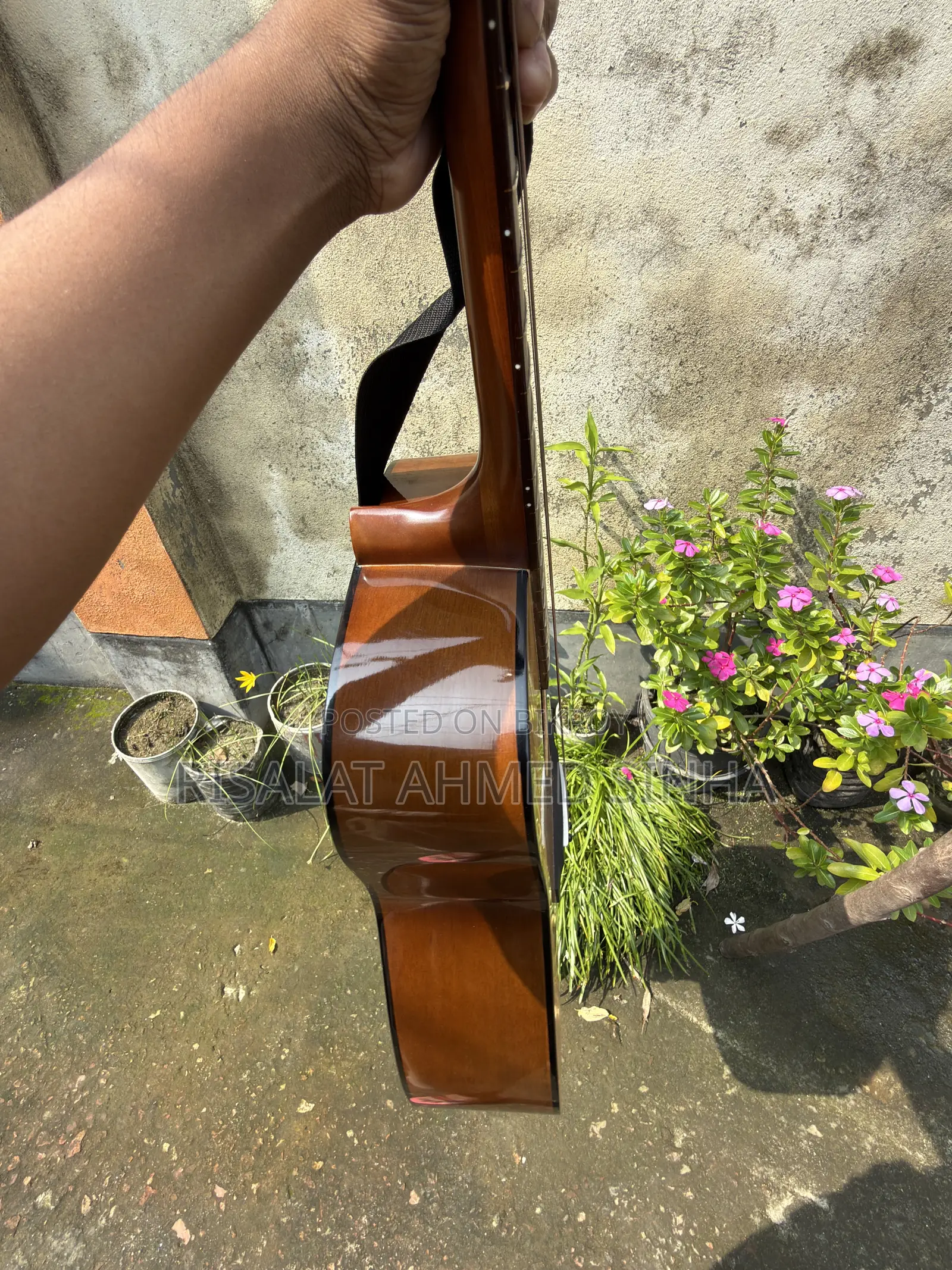Yamaha F310 Guitar