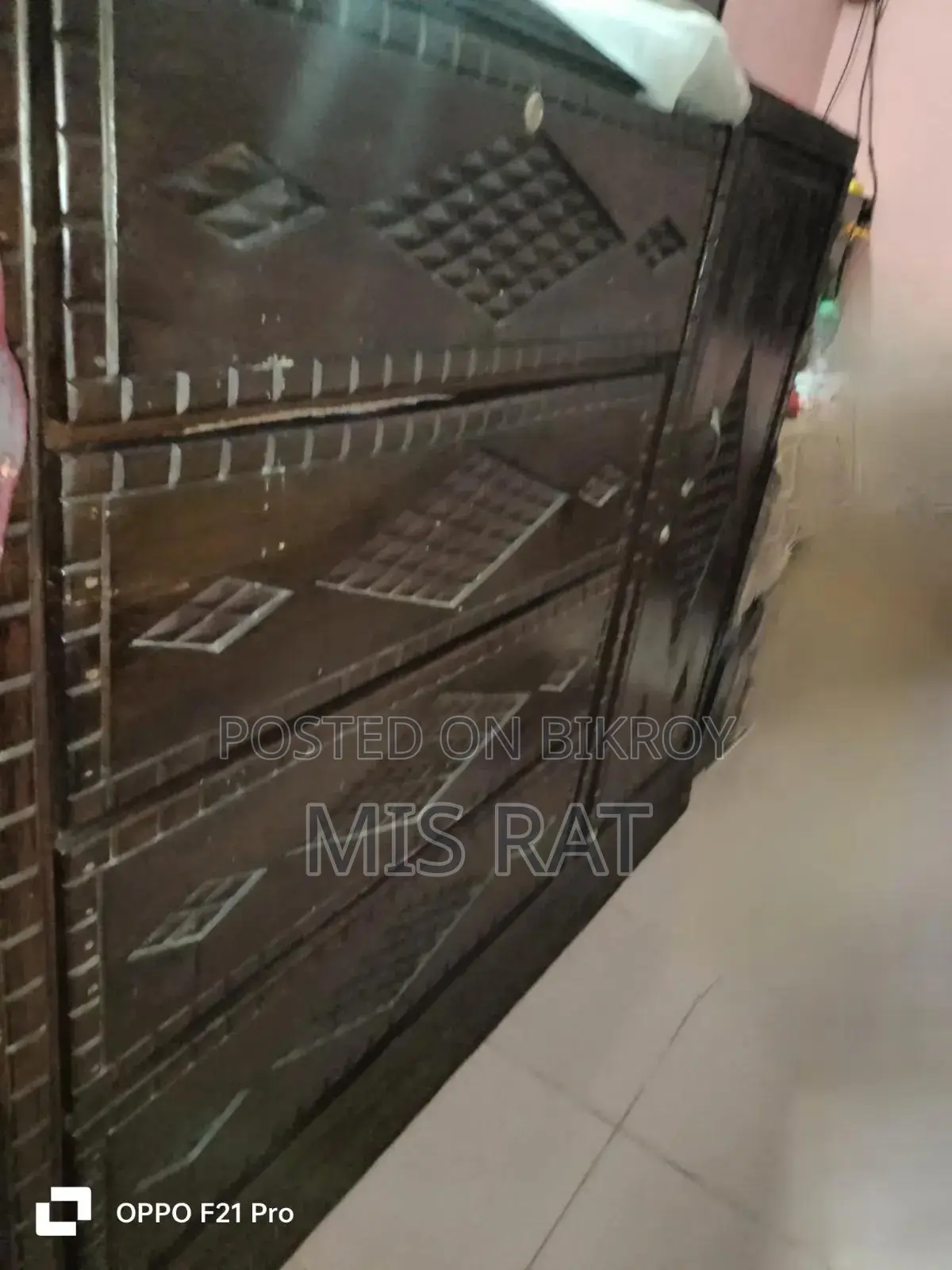 ওয়ারড্রব বিক্রি