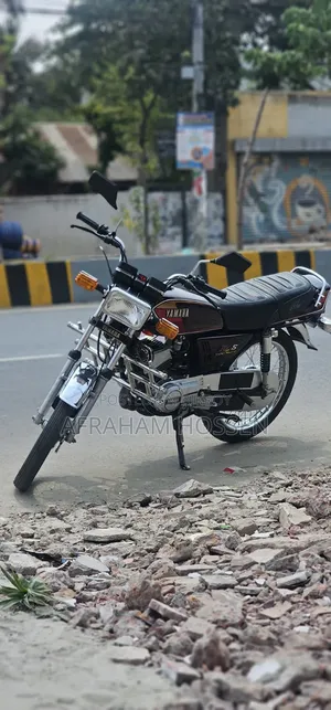 Yamaha 2001