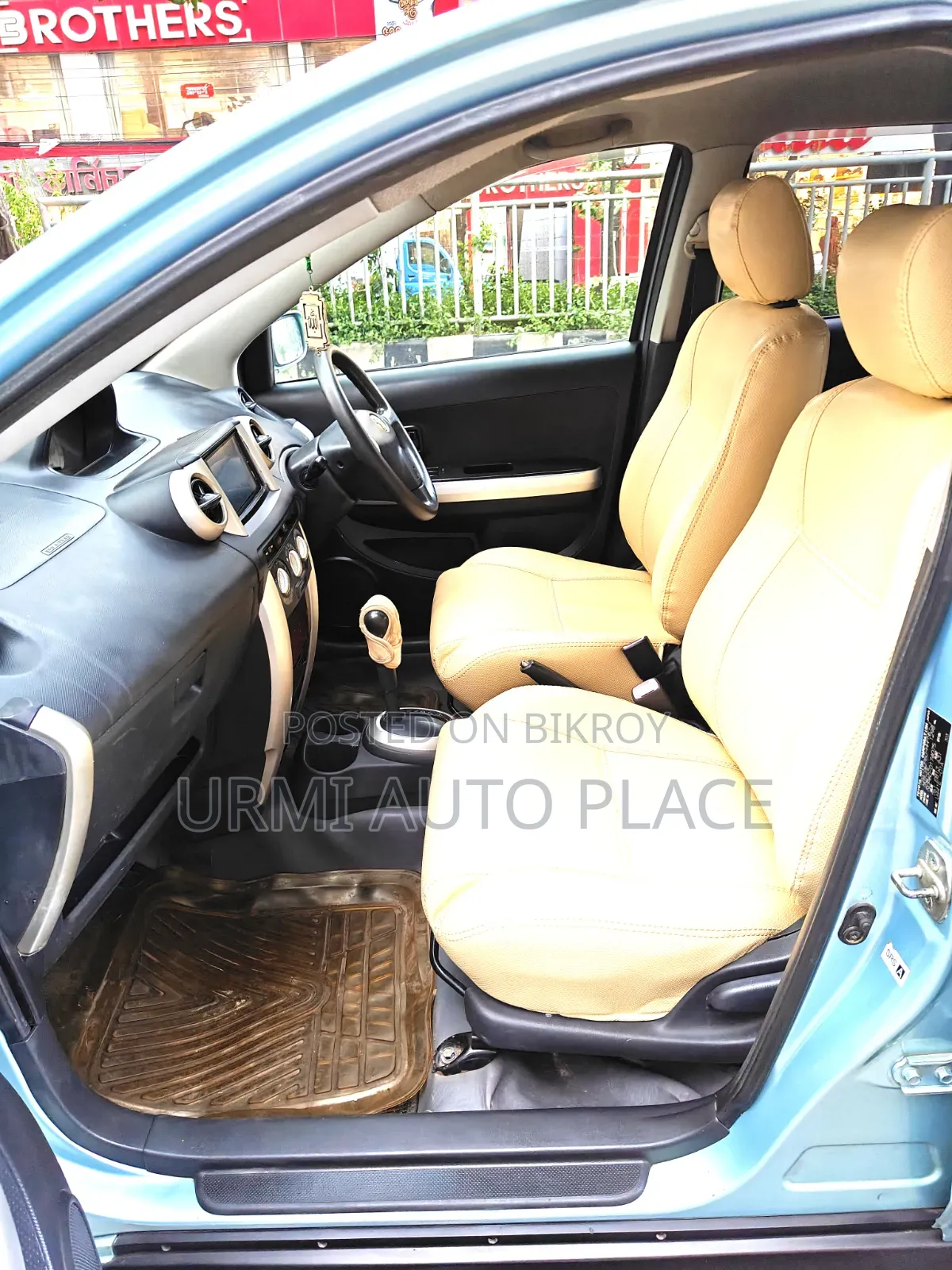 Toyota IST 2004 Green