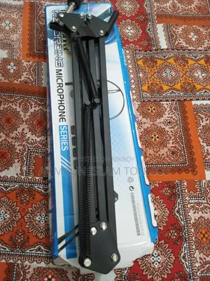 মাইক্রোফোন স্ট্যান্ড
