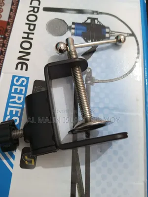 মাইক্রোফোন স্ট্যান্ড