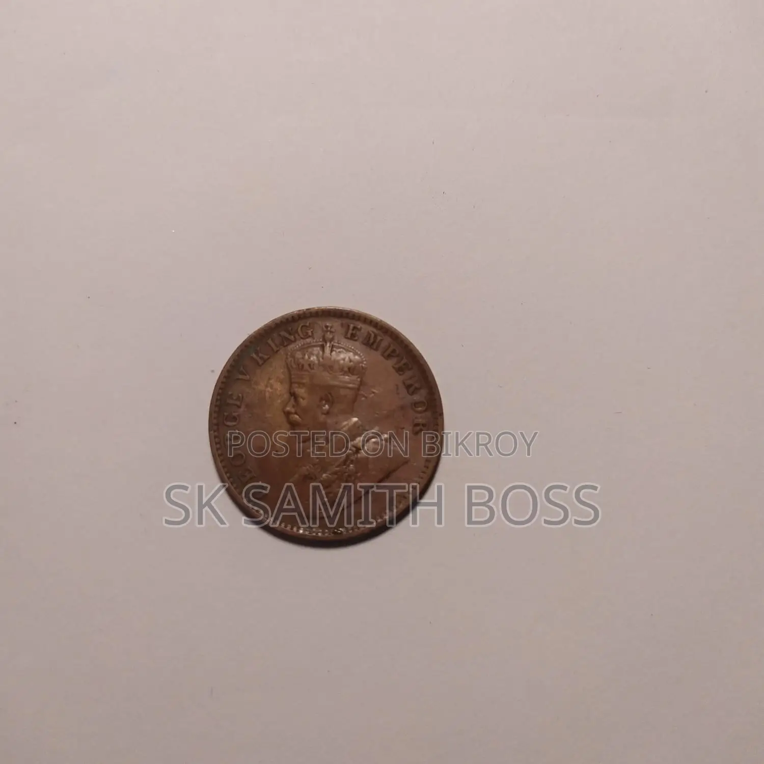১০ নিউ তাইওয়ান ডলার (২০১২) এবং ৫ নিউ তাইওয়ান ডলার (১৯৭০-১৯৭৯)