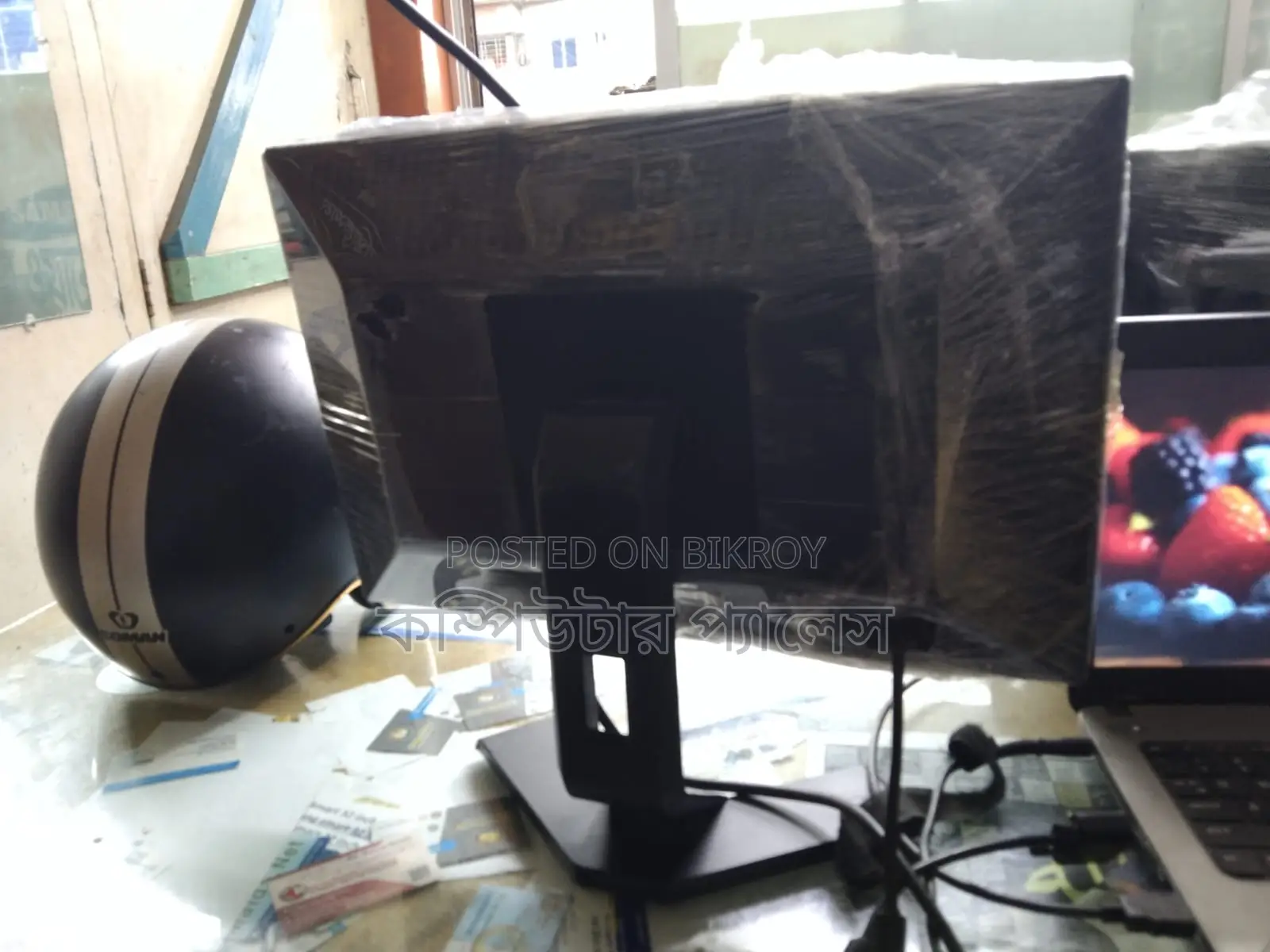 17 Dell Wide Monitor 100% Fresh