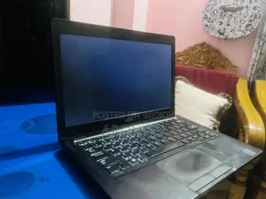 Laptop Dell Latitude 5280 4GB Intel Core I3 SSD 350GB