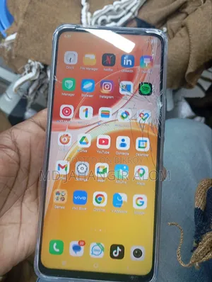 Vivo 128 GB Gray