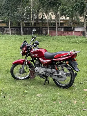 Bajaj CT 100 2016 Red