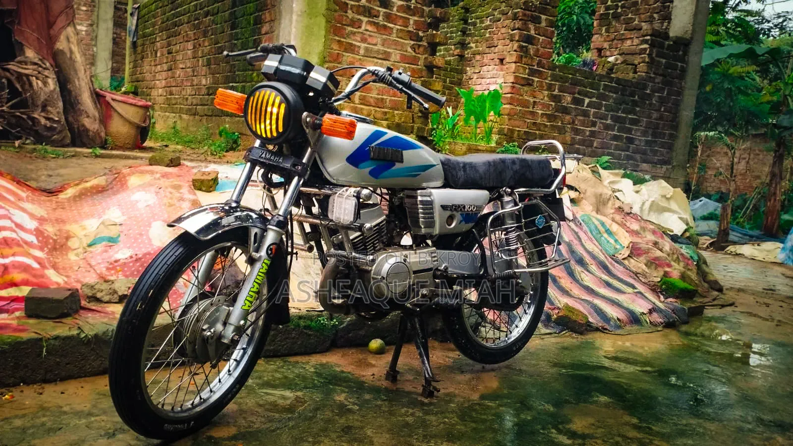 Yamaha 2004 Silver