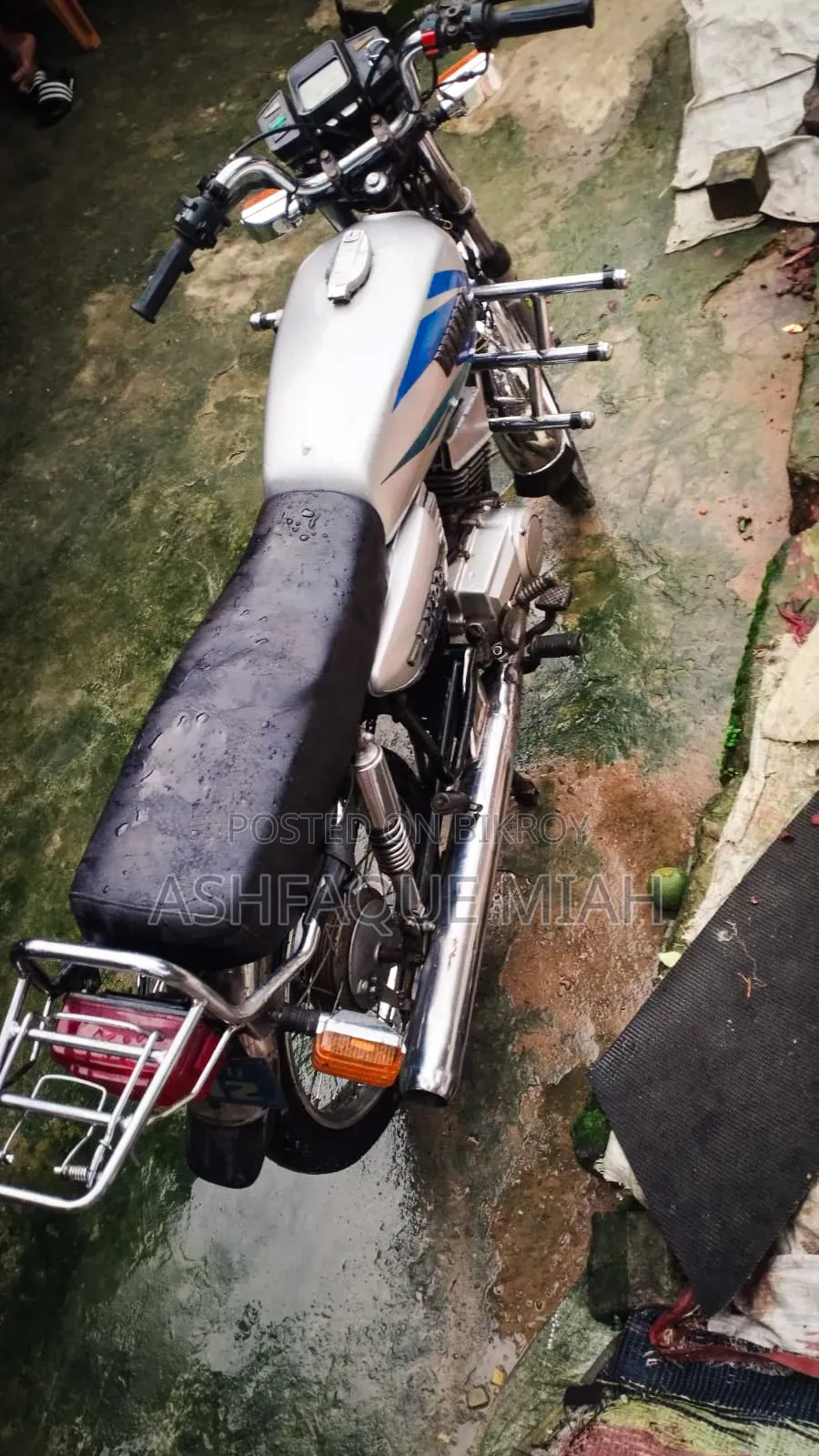 Yamaha 2004 Silver