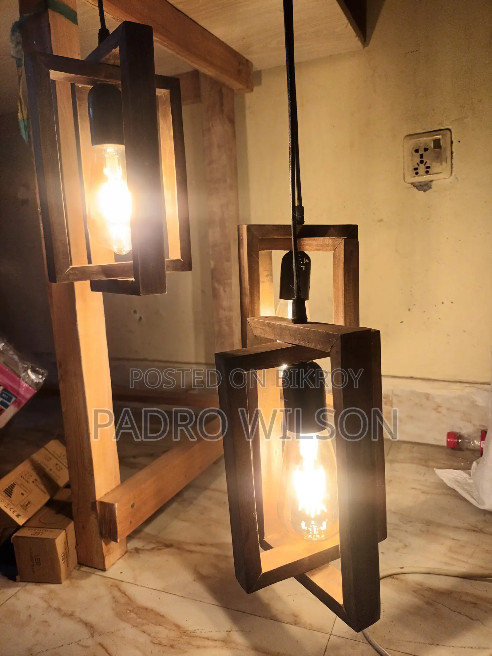 Wooden Chandelier. Includes Edison bulbs