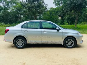 Toyota Axio 2015 Silver