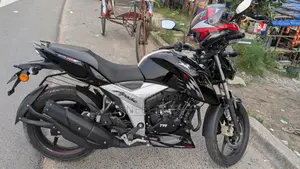 TVS Apache 160 4V 2025 Black