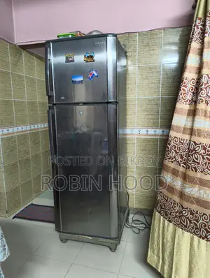 Samsung Fridge 380 Litres.
