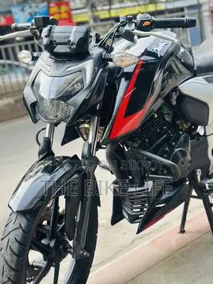 TVS Apache 160 4V 2022 Black