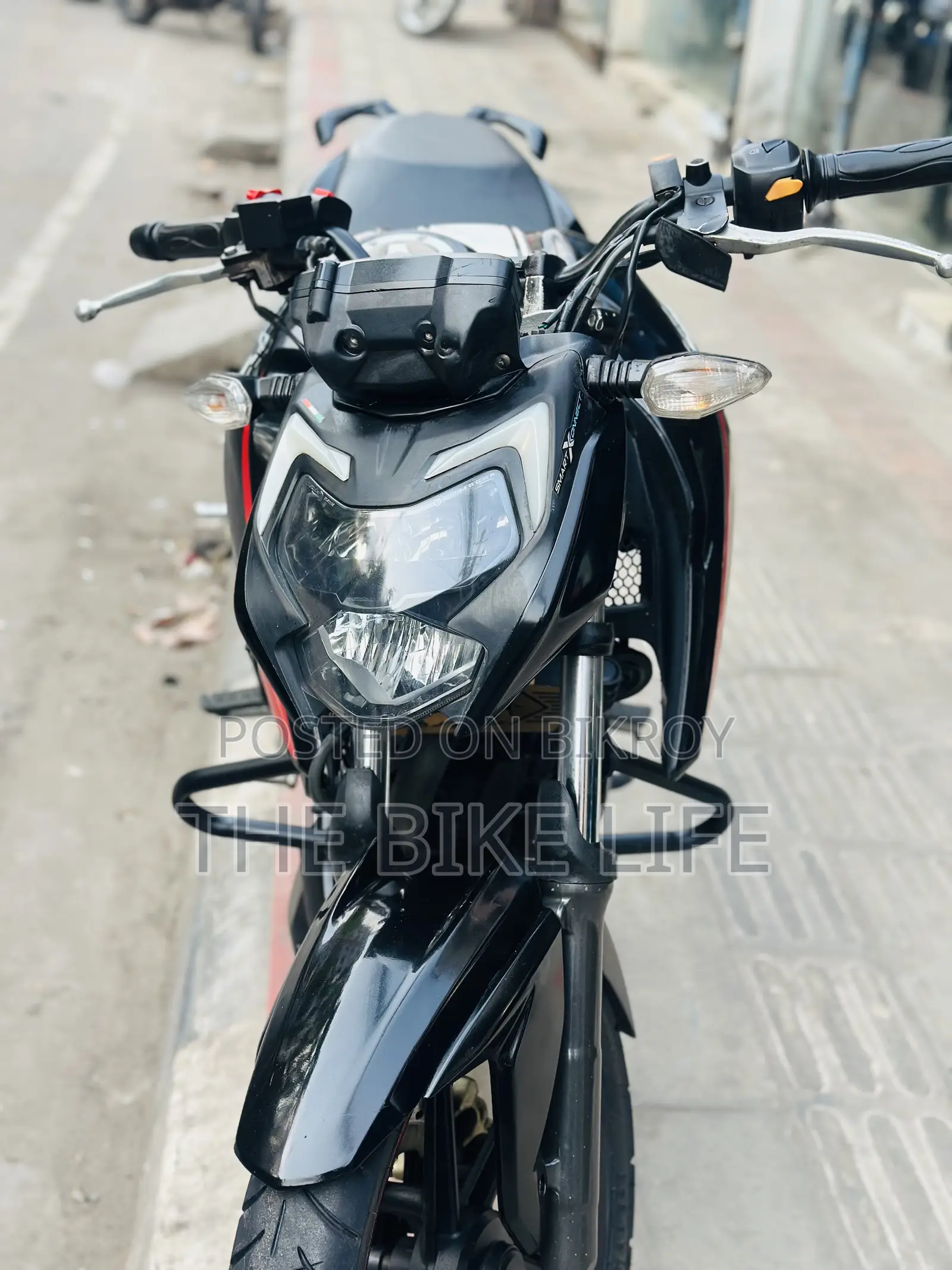 TVS Apache 160 4V 2022 Black