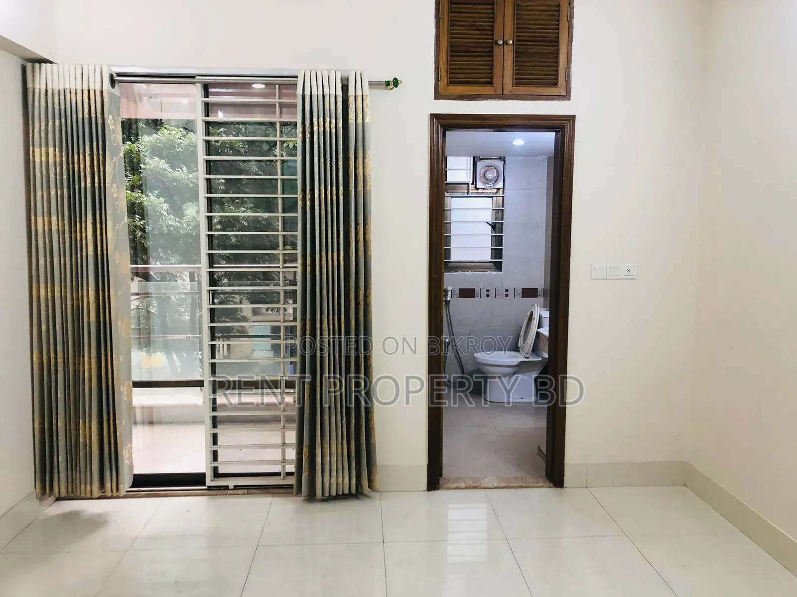4bdrm Block of Flats in Suvastu, Gulshan for Rent
