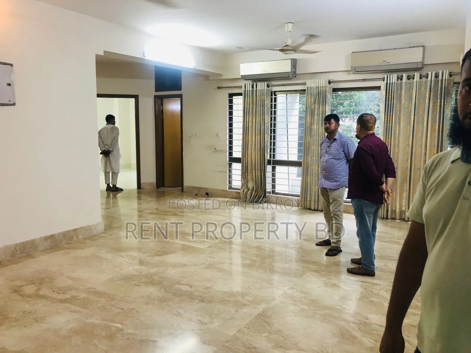 4bdrm Block of Flats in Suvastu, Gulshan for Rent