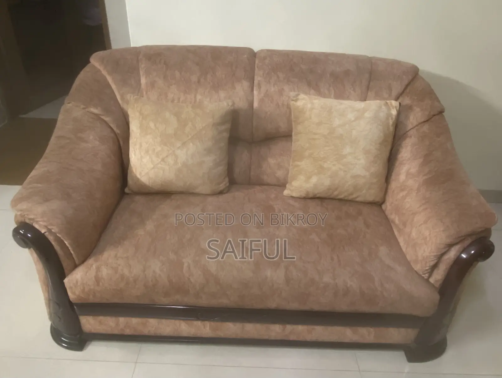 Nadia Sofa Sets