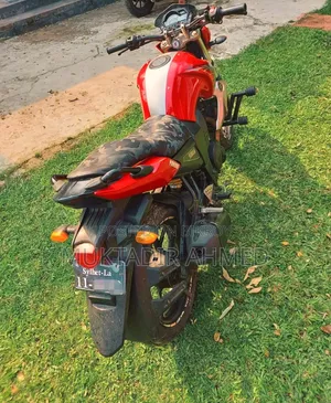 Yamaha FZ 2013 Red