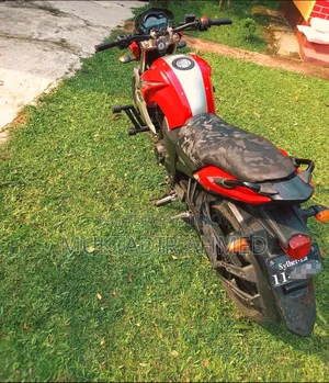 Yamaha FZ 2013 Red