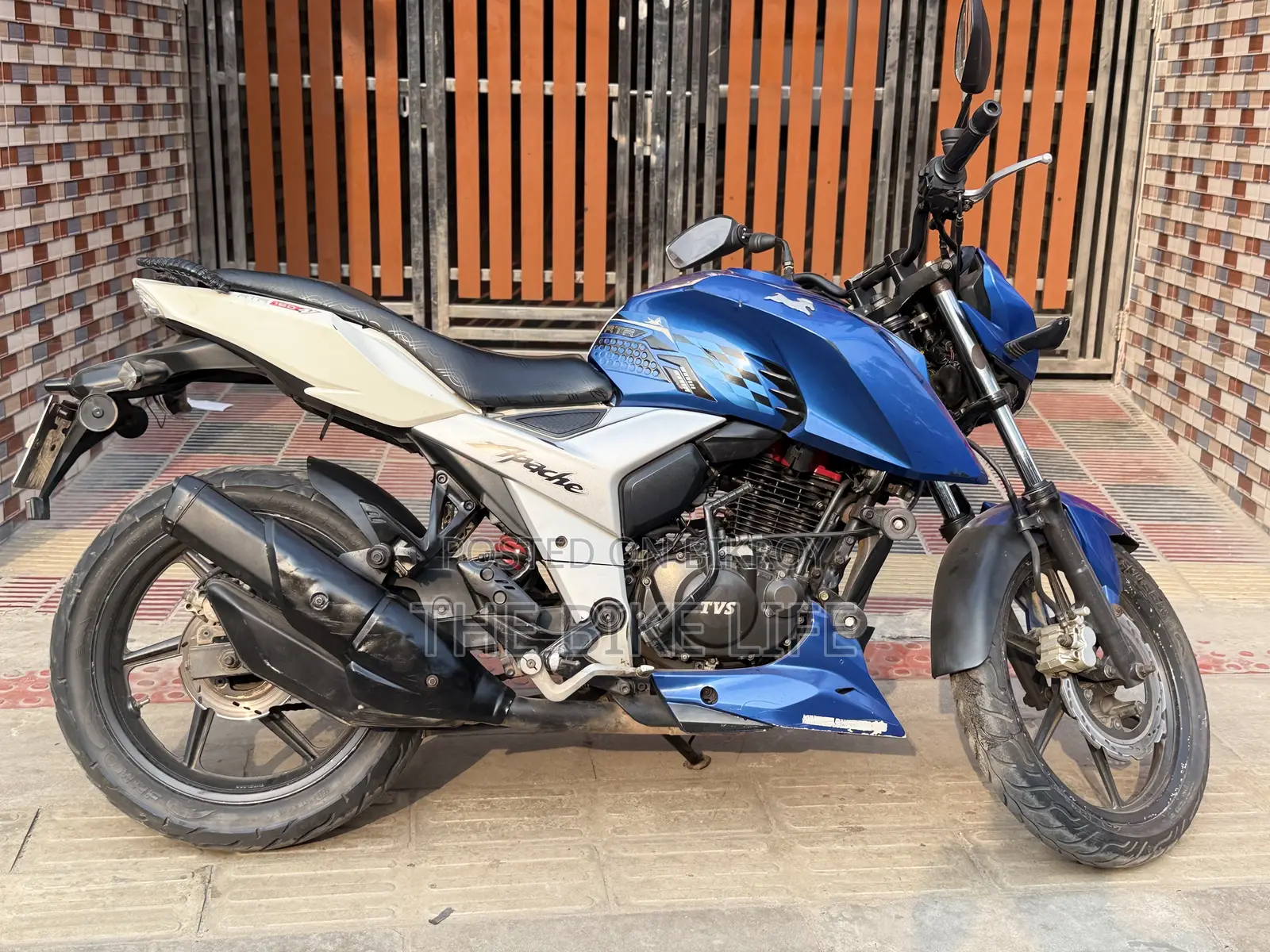 টিভিএস অ্যাপাচি ১৬০ ৪ভি ২০১৯ ব্লু