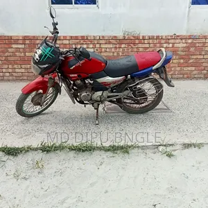 Yamaha 2006 Red