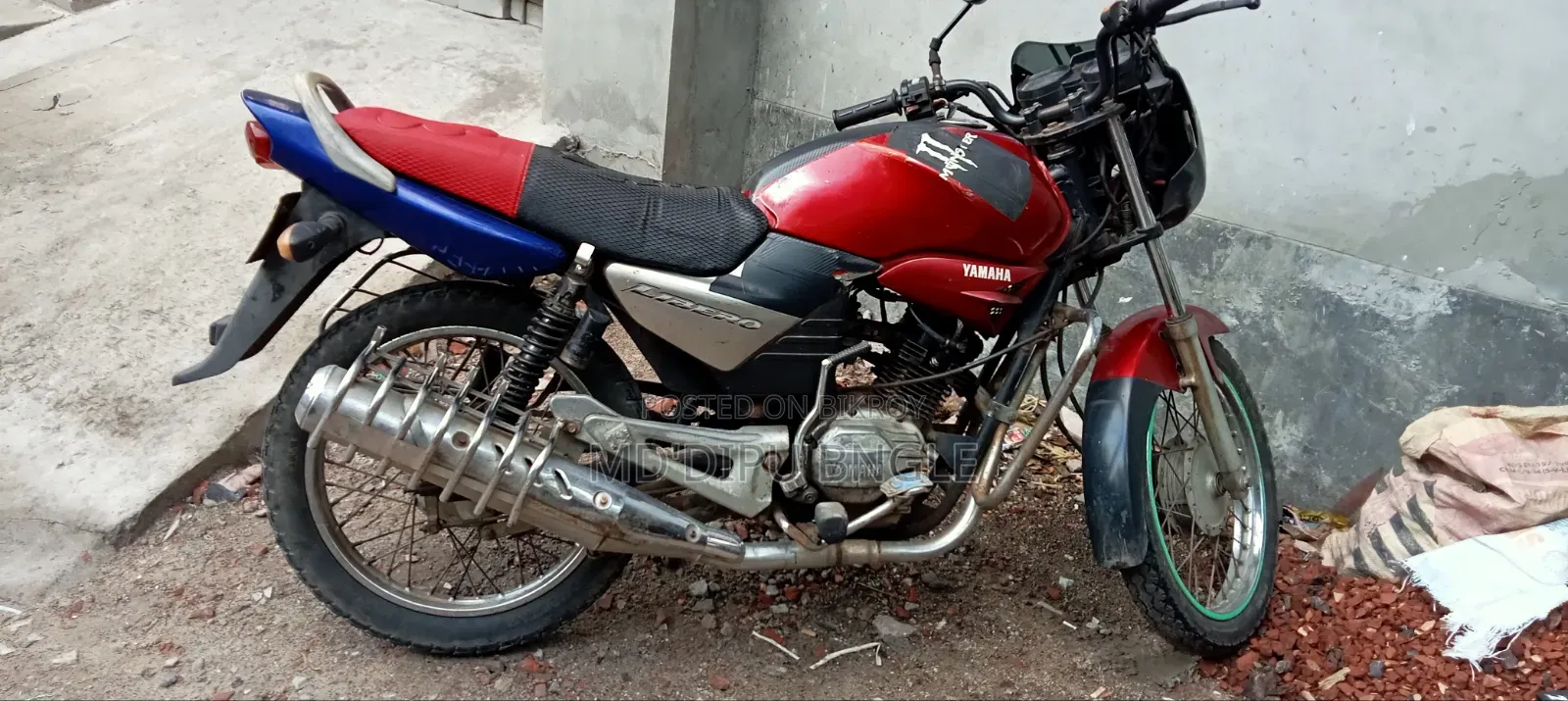 Yamaha 2006 Red