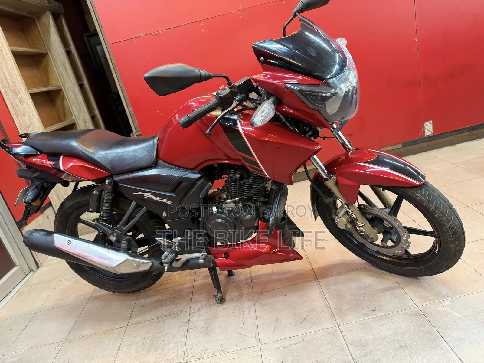 TVS Apache RTR 160 4V 2021 Red