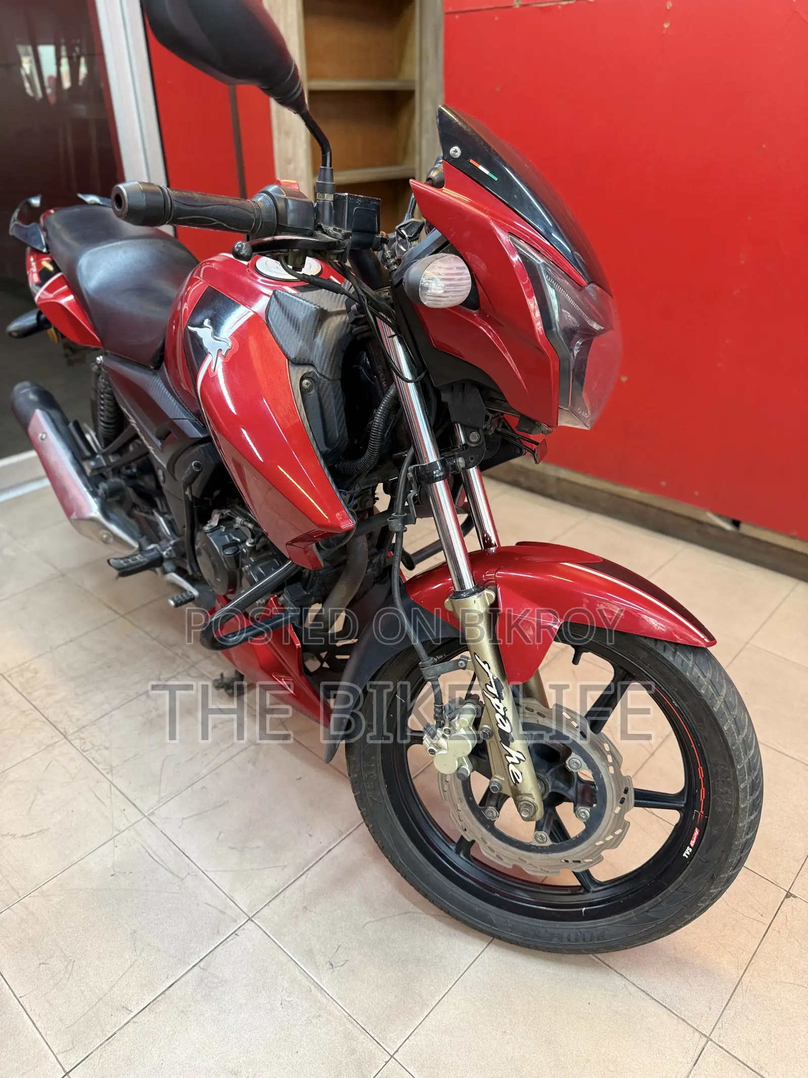 TVS Apache RTR 160 4V 2021 Red