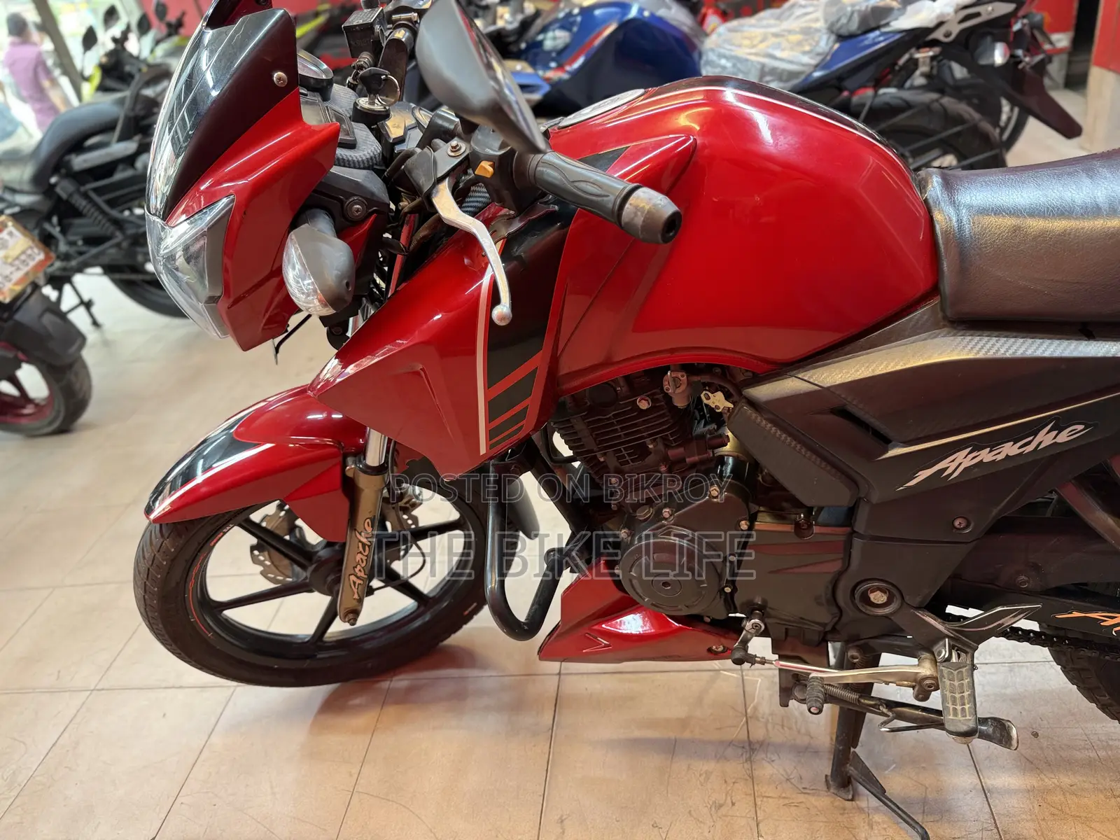 TVS Apache RTR 160 4V 2021 Red