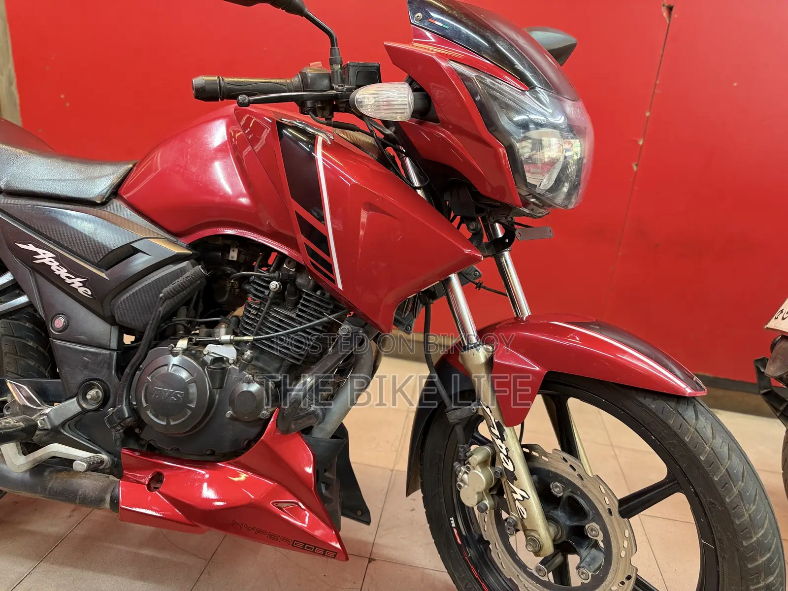 TVS Apache RTR 160 4V 2021 Red