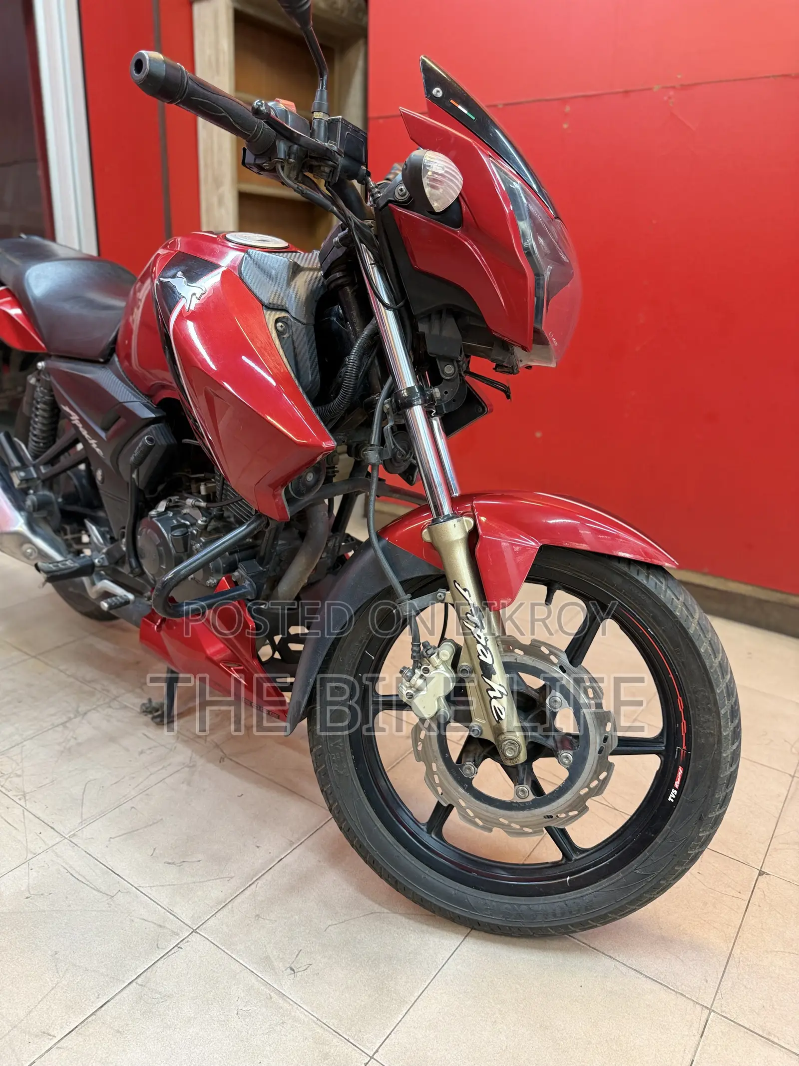 TVS Apache RTR 160 4V 2021 Red
