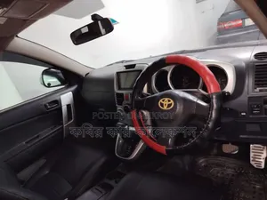 টয়োটা রাশ ২০০৬ গ্রে