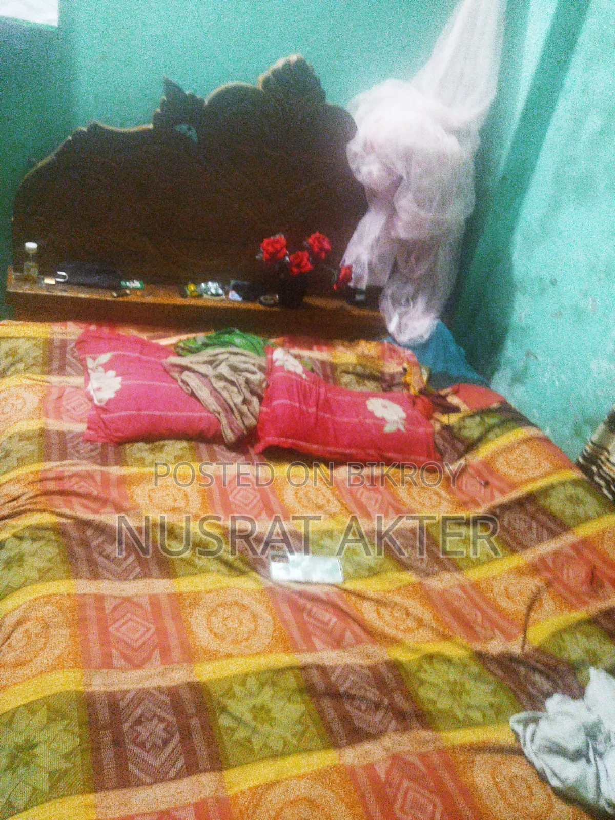 একটা খাট বিক্রি হবে