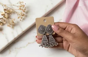 Get this beautiful pair of earrings at a 20% discount