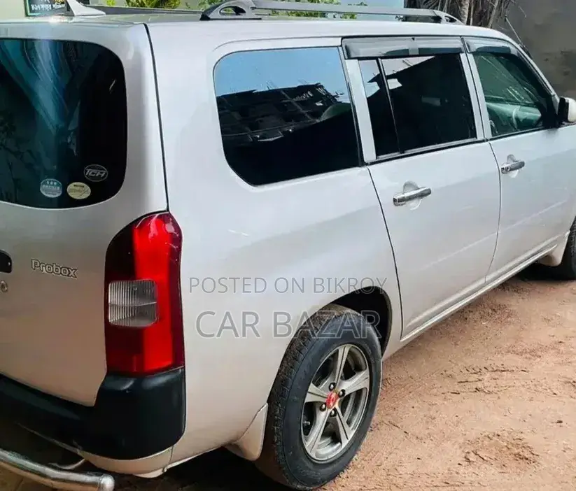 Toyota Probox 1.5 CNG 2WD 2004 Silver