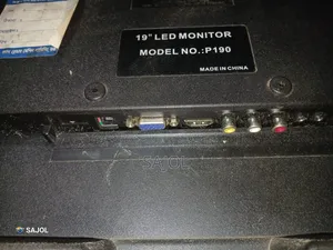 Monitor 19"