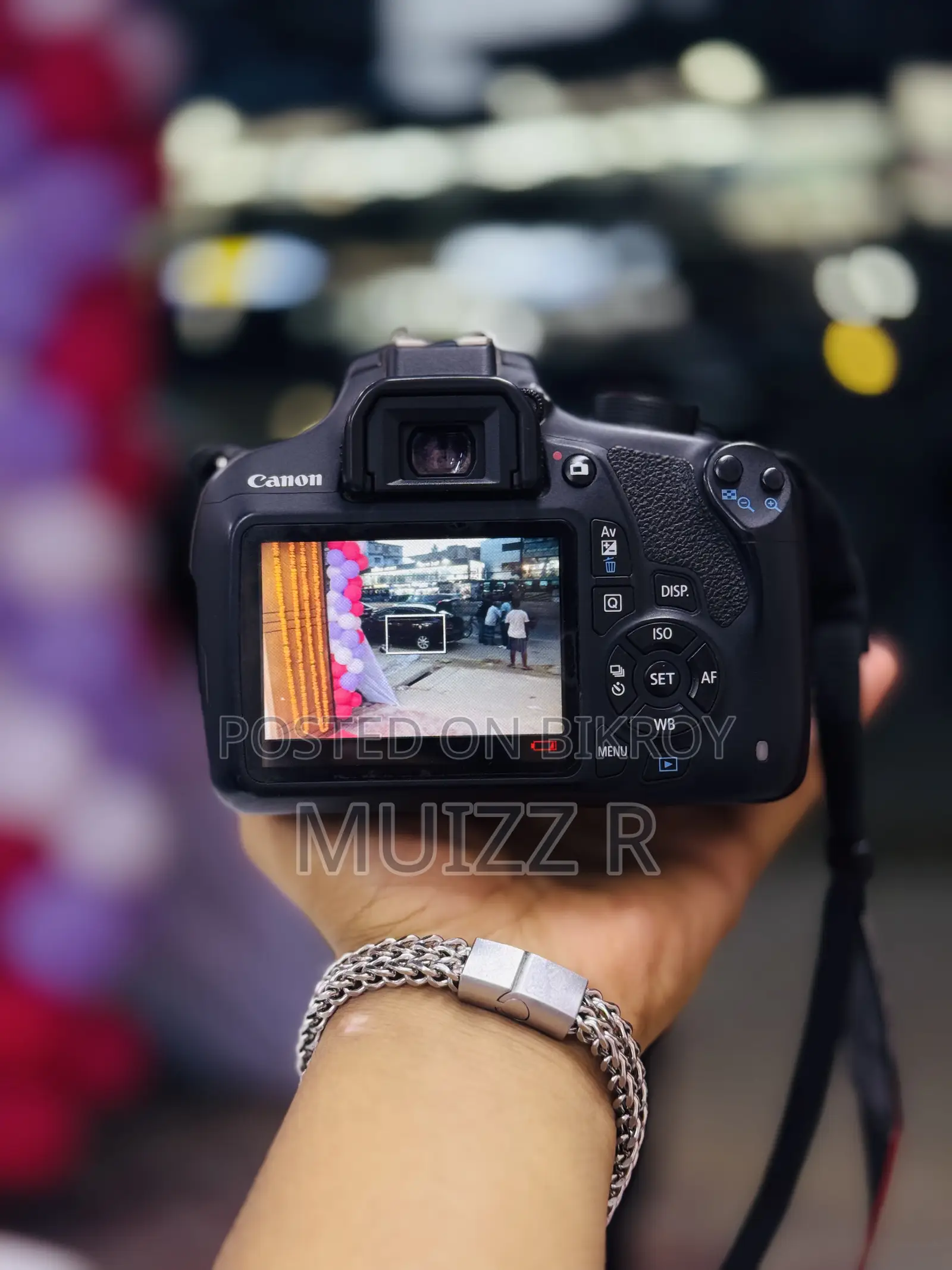 Canon 1200d Dslr With Flash Light