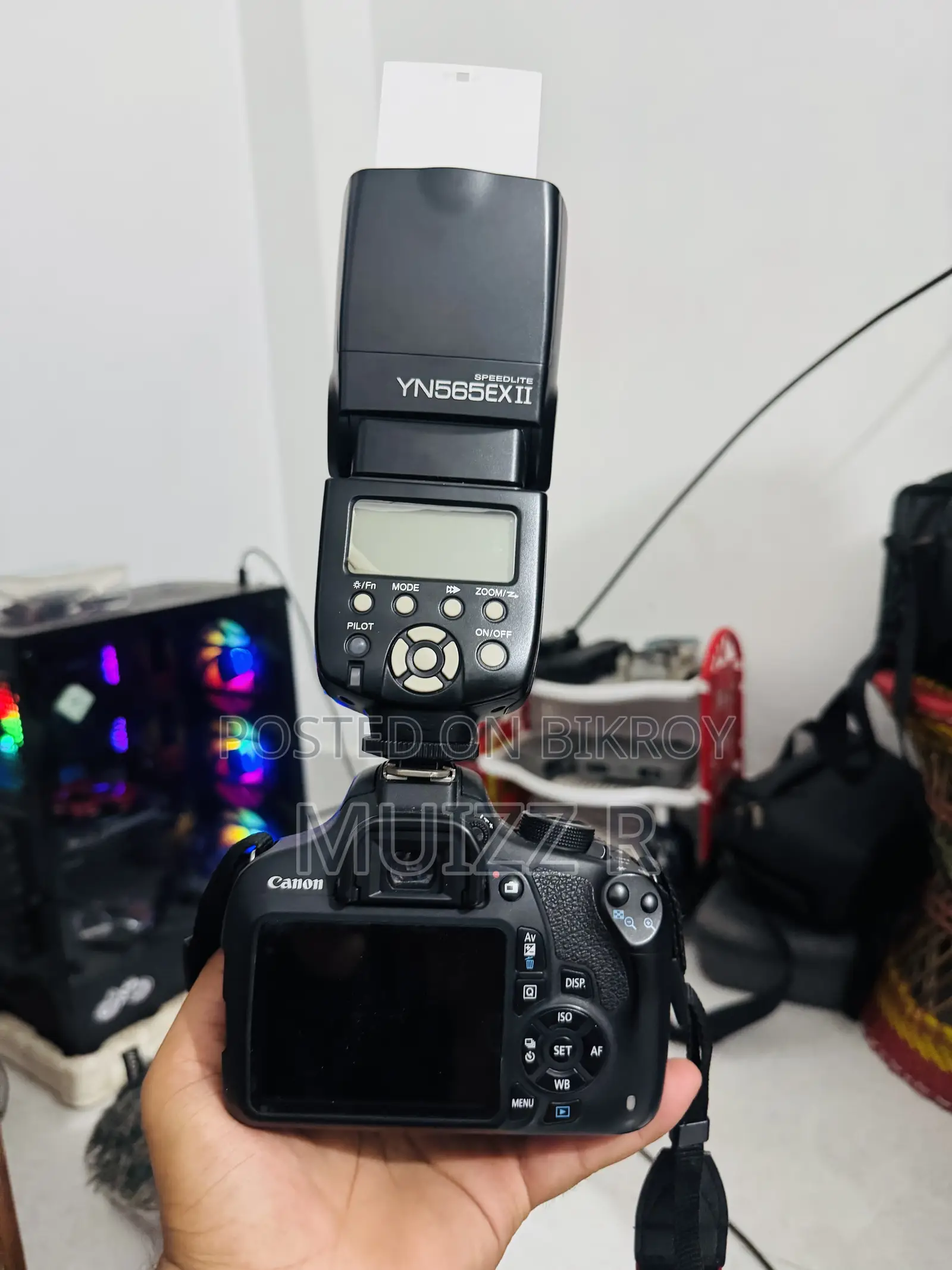 Canon 1200d Dslr With Flash Light