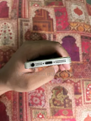Apple iPhone 5s 16 GB গোল্ড