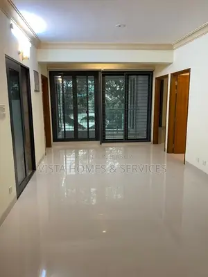 4,000 SFT Exclusive Commercial Floor in Gulshan-1 (Lakeside)