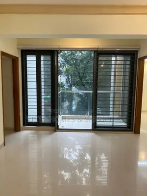 4,000 SFT Exclusive Commercial Floor in Gulshan-1 (Lakeside)