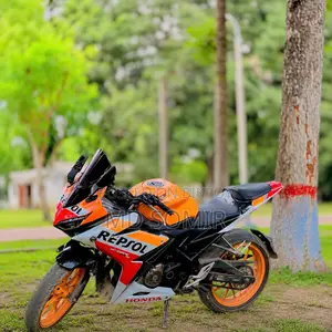 Honda CBR 2021 Orange