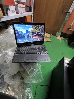 Laptop Fujitsu Lifebook U938 4GB Intel Core I5 SSD 256GB