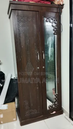 Medium-sized Almirah for Sale