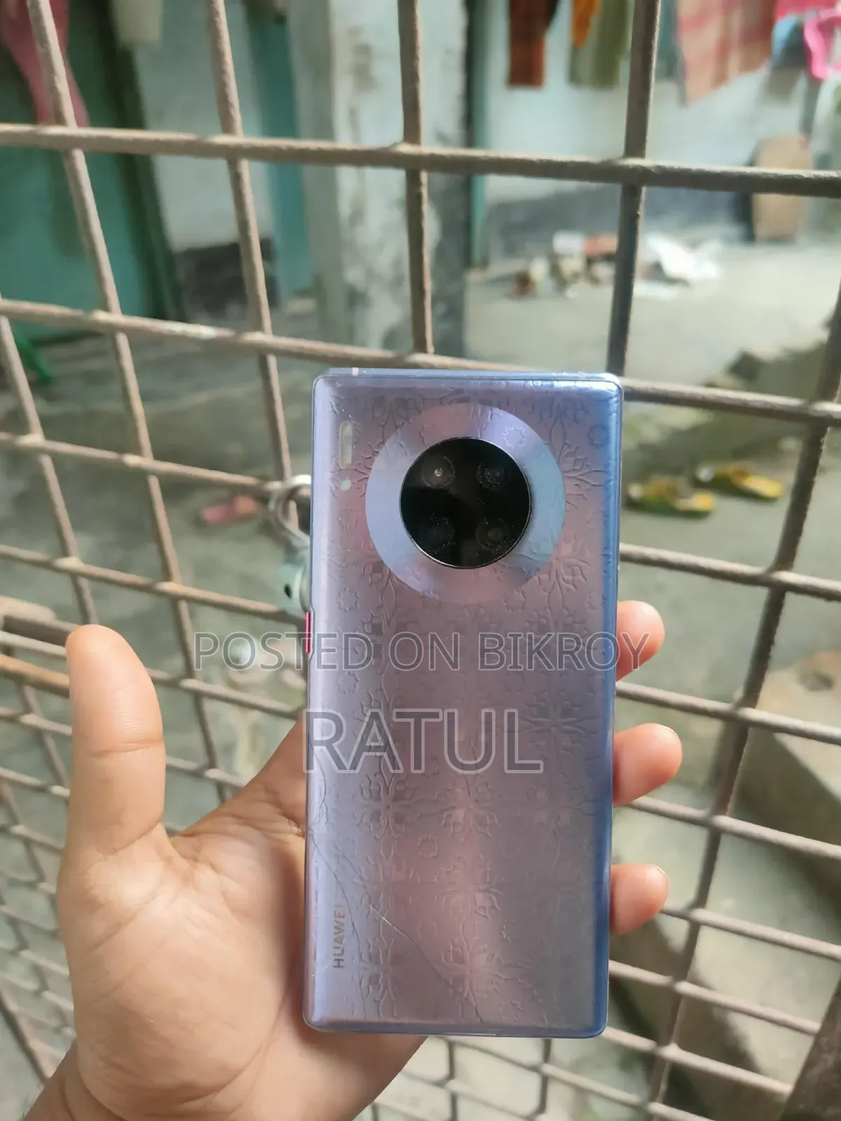 Huawei Mate 30 . (Used)